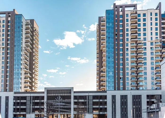 Urban Oasis Diamond 16th Floor , Center, Free Private Parking *